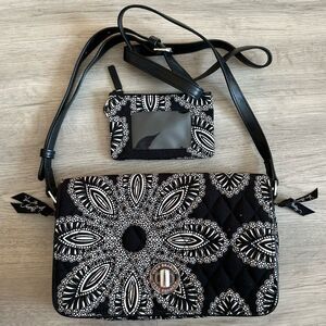 Vera Bradley Blanco Bouquet Pattern Turn Lock Crossbody Purse & ID Holder Set
